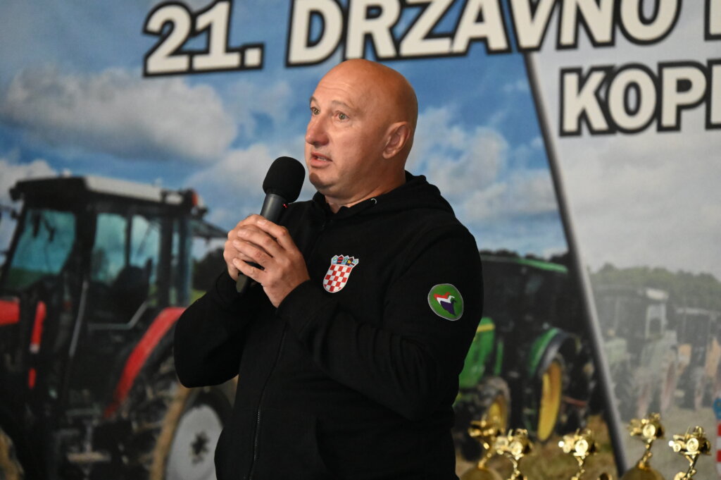 Oranje Državno 1203 (23)