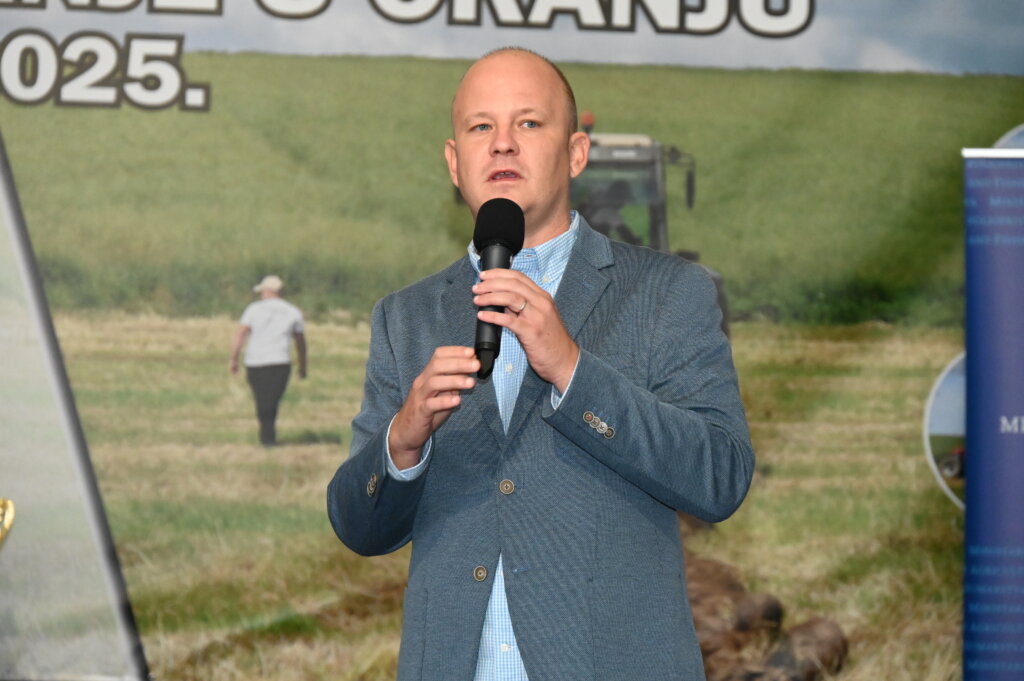 Oranje Državno 1203 (26)