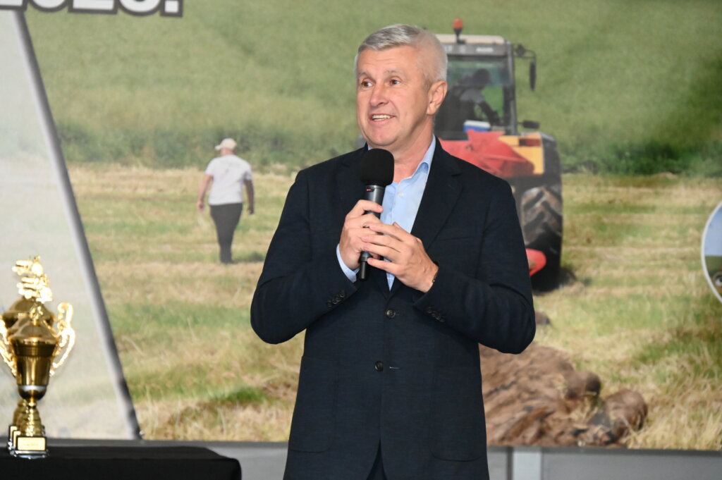 Oranje Državno 1203 (30)