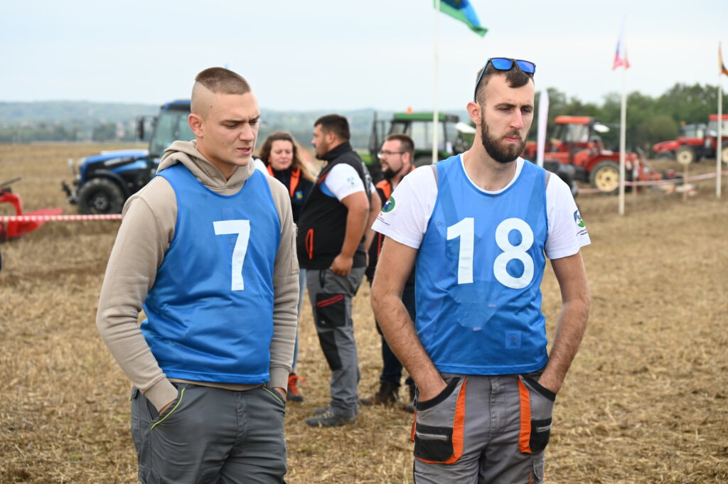 Oranje Državno 1203 (4)