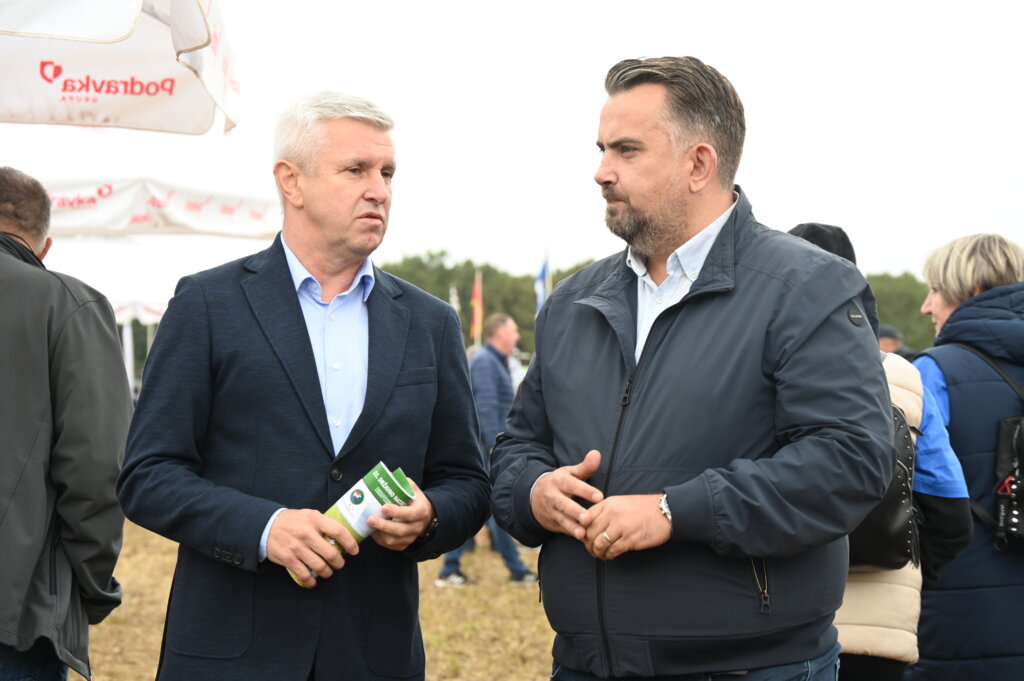 Oranje Državno 1203 (6)