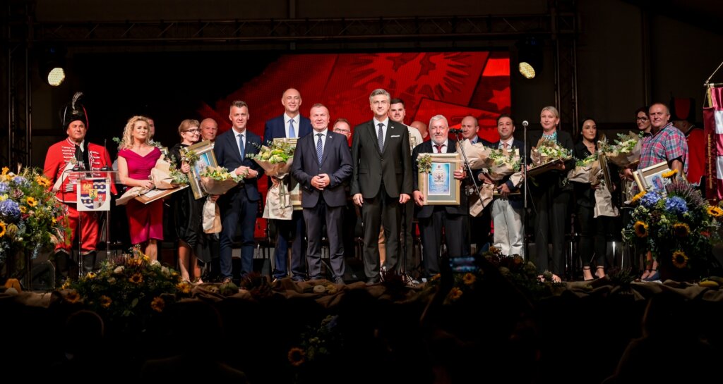 [FOTO] Svečana sjednica Županijske skupštine Varaždinske županije prvi put održana u Visokom