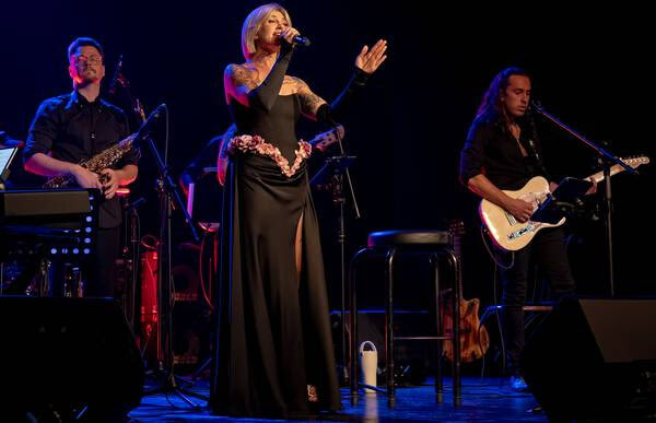 Stela Rade rasprodala svoj prvi koncert turneje ‘Harmonikom po svijetu’ u rodnom Jastrebarskom