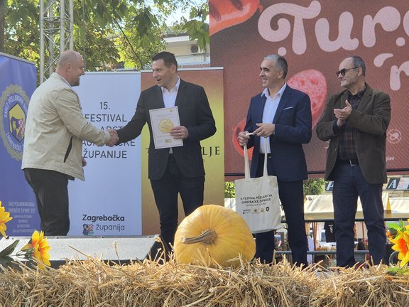 20251011 110502.jpg 648x432 Q85 Subsampling 2