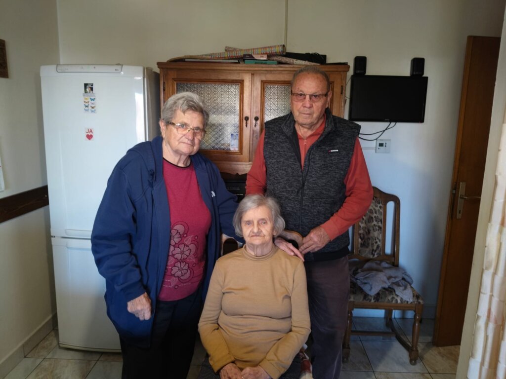 Gradska udruga umirovljenika grada Vrbovca u posjetu bolesnim i nemoćnim članovima