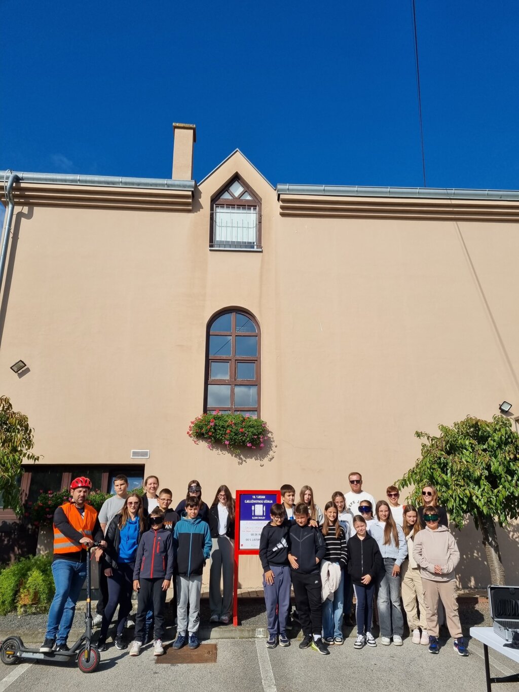 3. Romobil Nekad Igračka, Danas Opasan Trend 1. 10. 2025.