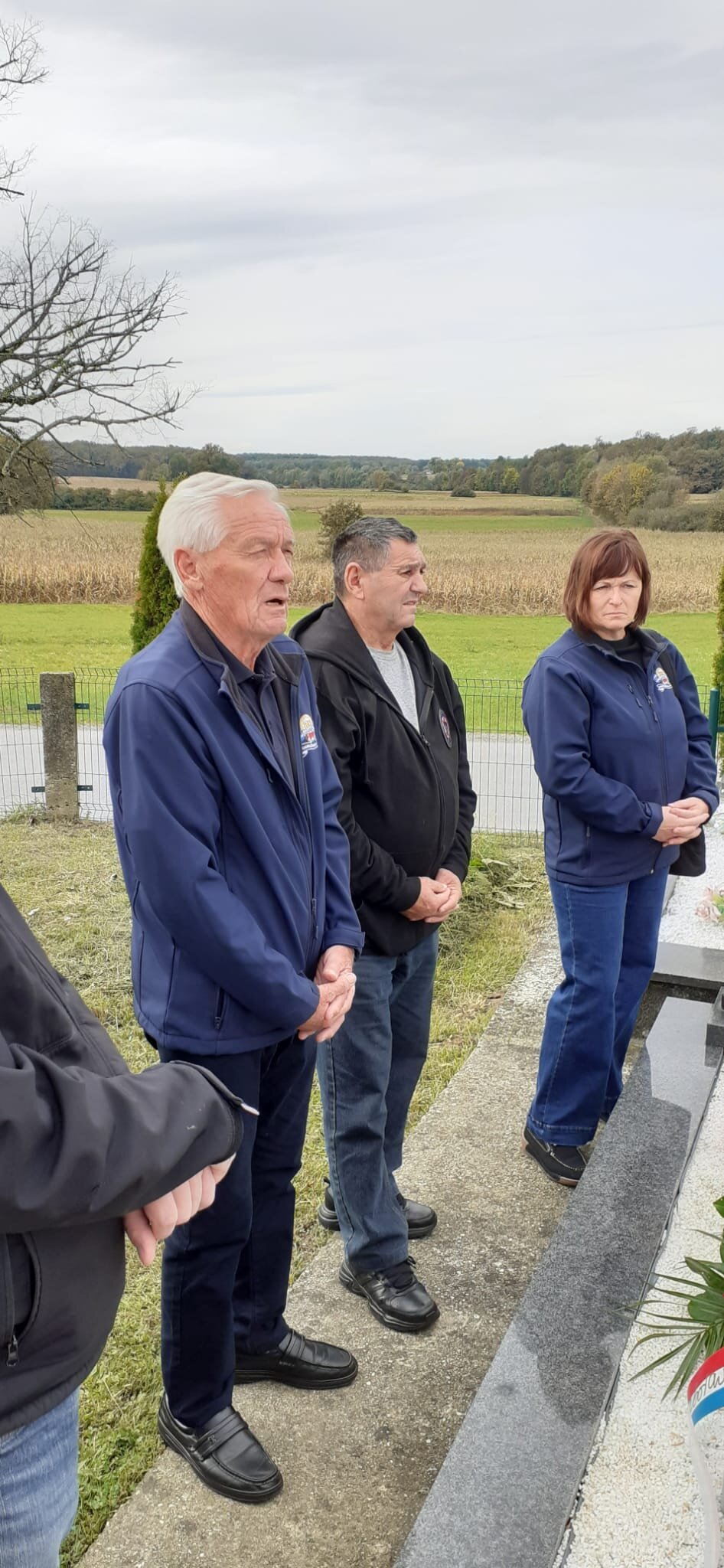 38fa0b34 8a27 42b2 B6e1 F573bb7f3668