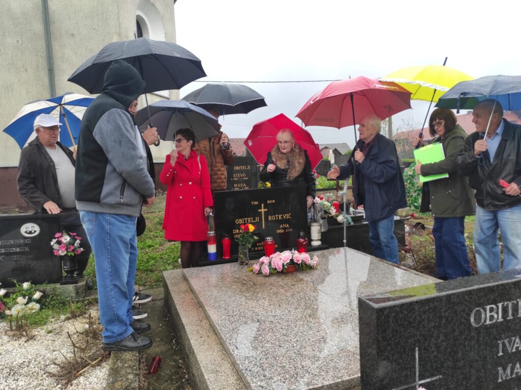 Izaslanstvo Udruge Štagalj posjetilo grob pjesnika Milana Rotkvića