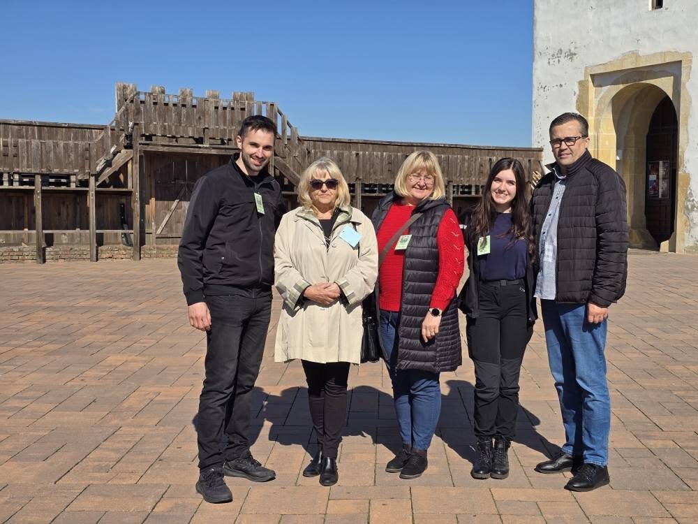 557623956 25091689337103114 19434794213627417 N