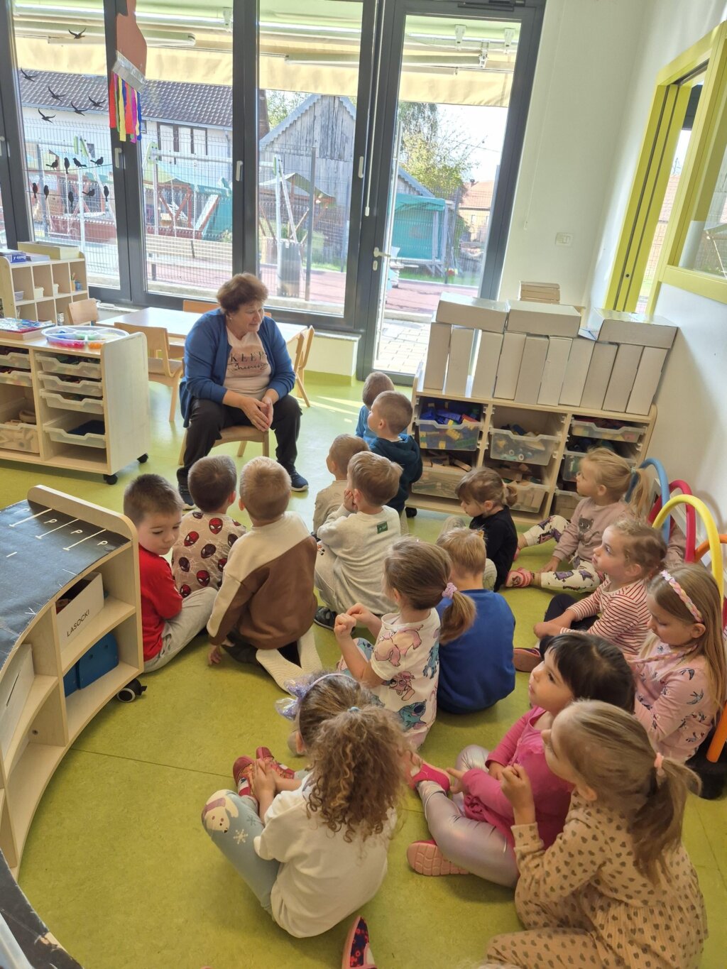 557997122 10238791270308707 1132349659406643330 N