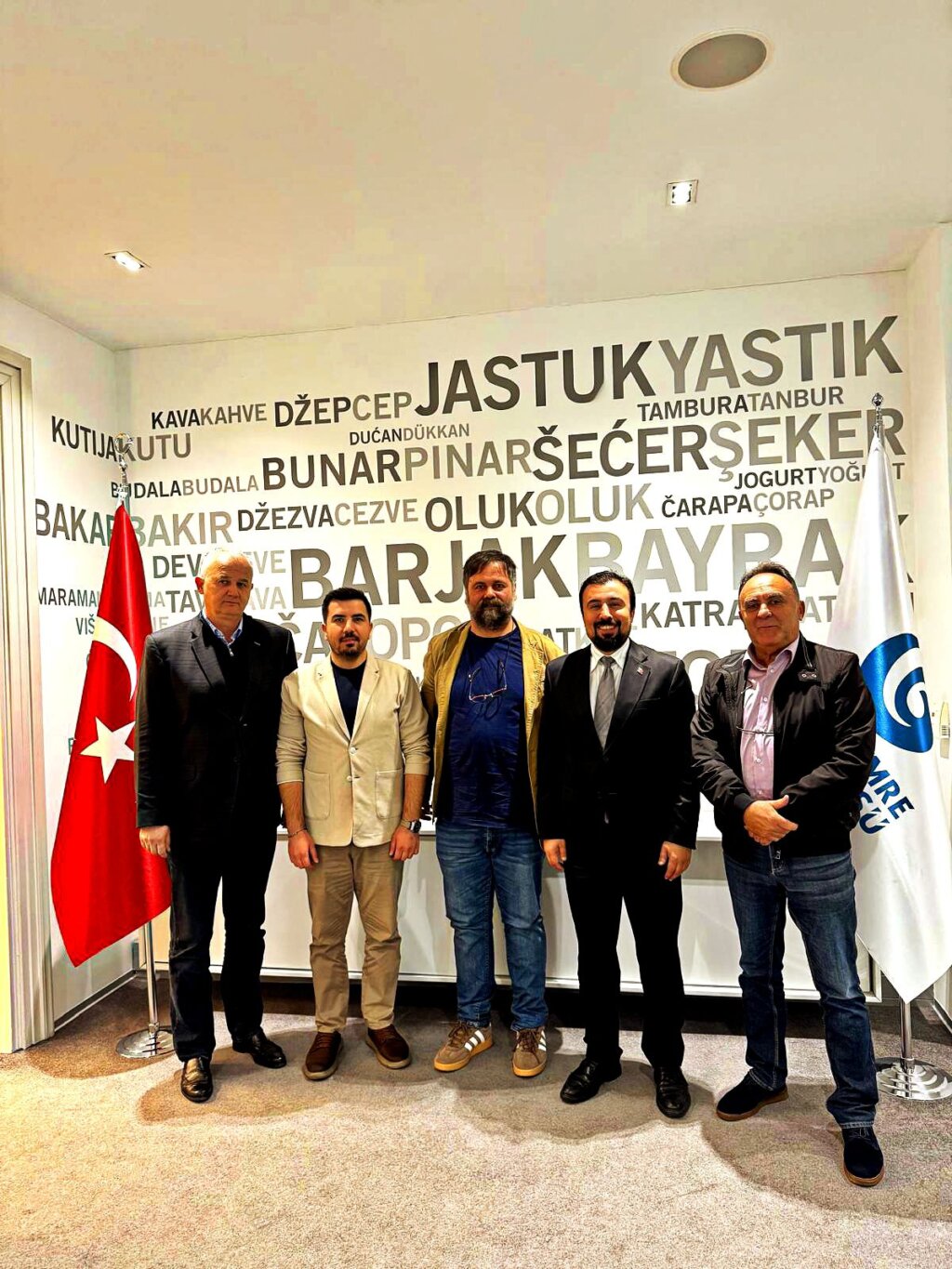 561262745 1276359344534533 6184465521579962821 N 1