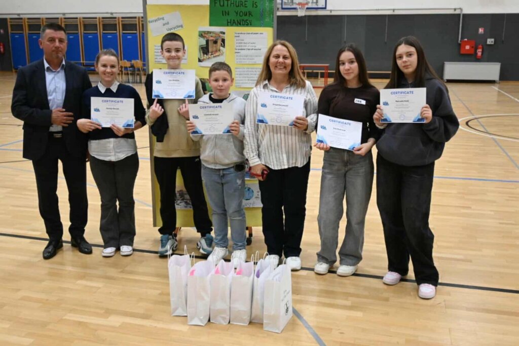 566506044 595236453612051 8285636678672517942 N 1536x1024