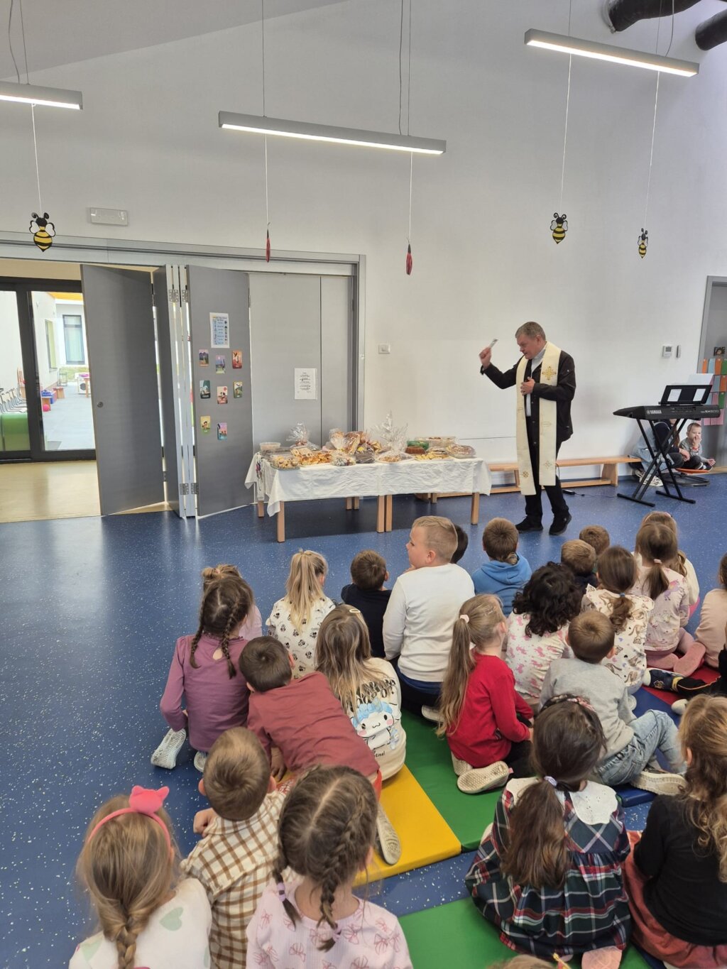 568586483 1231348742359455 5817956872398763884 N