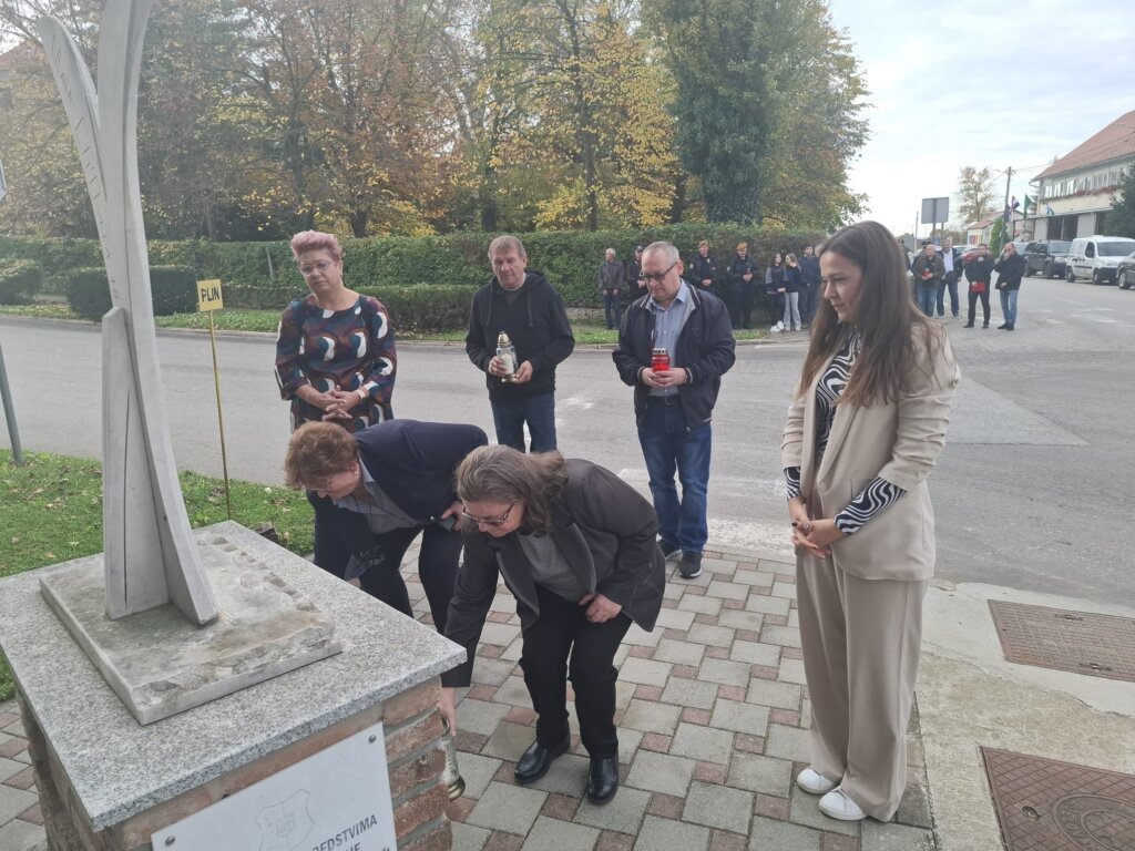 6c4e784b F073 4a14 A250 Fbc5dc169ad0