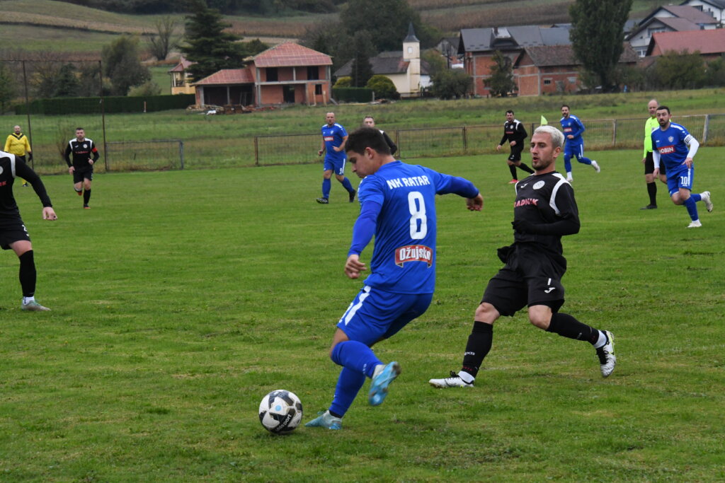 NOGOMET 2. ŽNL OPĆINSKI DERBI Bojovnik lako protiv Ratara, četiri pogotka Šaguda