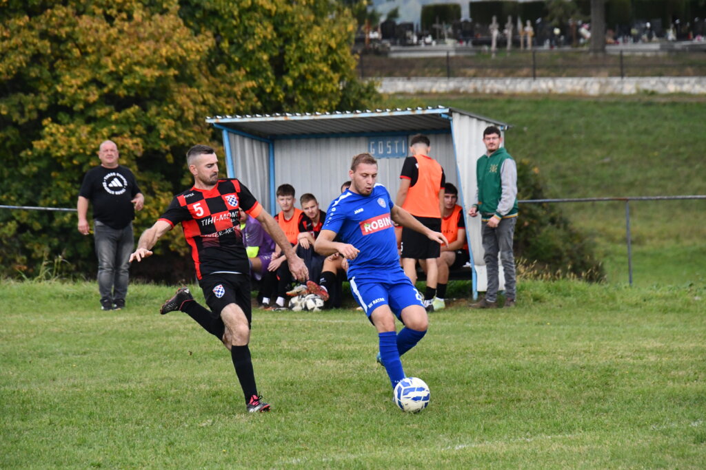 NOGOMET – 2. ŽNL Prigorski derbiji u Svetom Petru Čvrstecu i Carevdaru