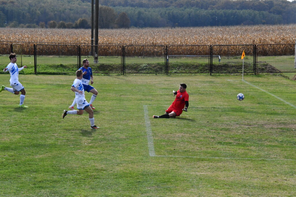 NOGOMET – PREMIER LIGA Horvat zabio za Dubravu nakon deset sekundi igre, Vatrogasac uhvatio bod