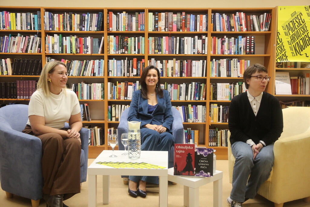 [FOTO] Književna večer s Mirjanom Tomljenović i Tatjanom Petričušić održana u Križevcima