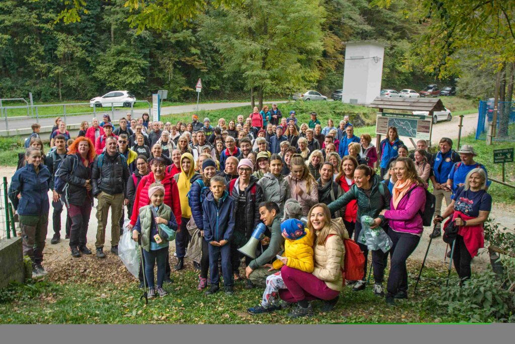 [FOTO] Mnoštvo posjetitelja uživalo u prirodi, okusima i zabavi na 27. Zelinskoj kestenijadi 