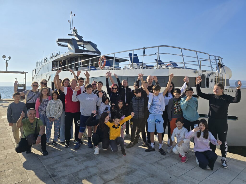 Djeca Centra Svitanje na nezaboravnom krstarenju srednjom Dalmacijom