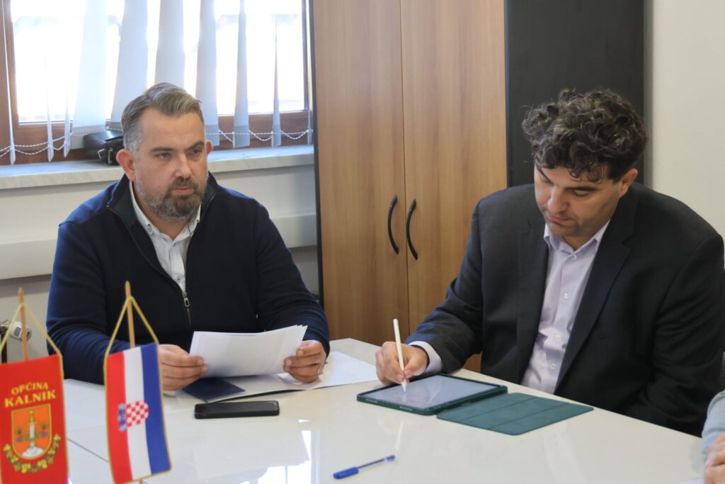 Photo 2025 10 28 16 29 50 1