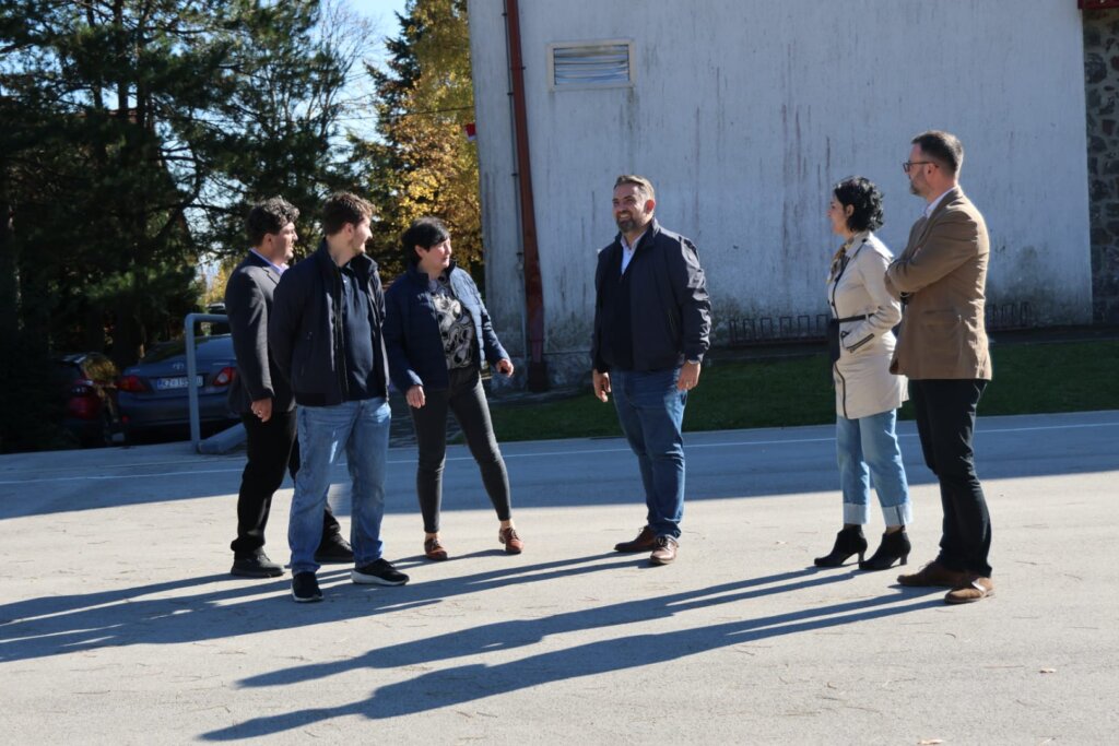 Photo 2025 10 28 16 29 53 1