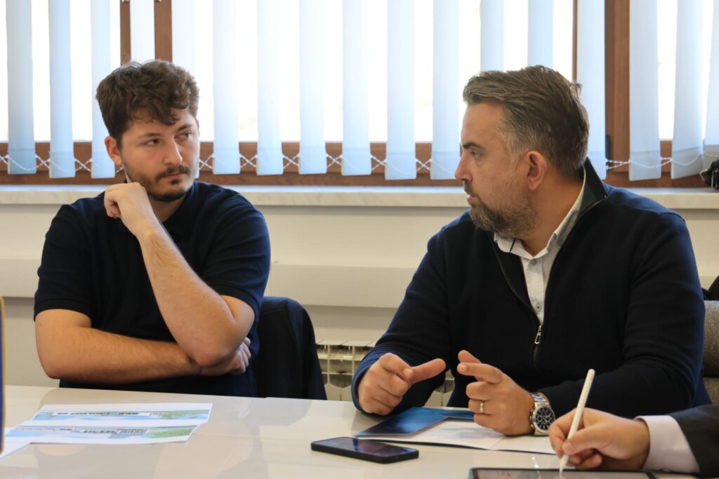 Photo 2025 10 28 16 29 53 3