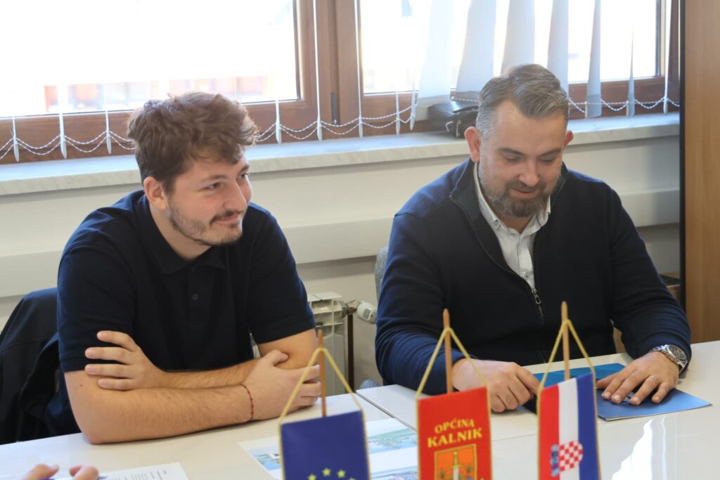 Photo 2025 10 28 16 29 54