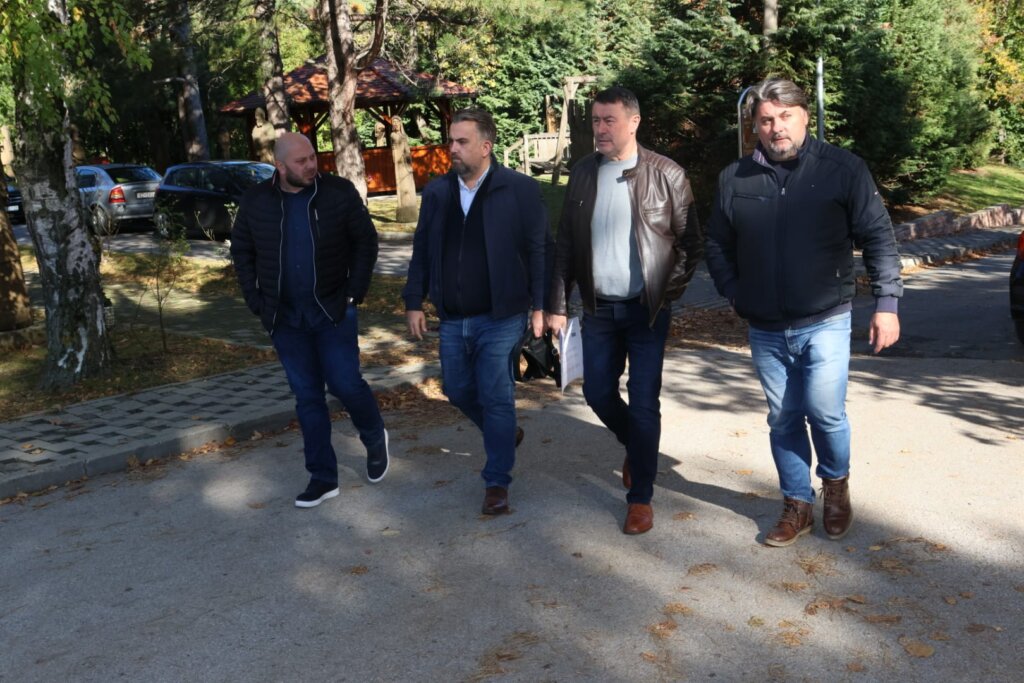 Photo 2025 10 28 16 29 55 4