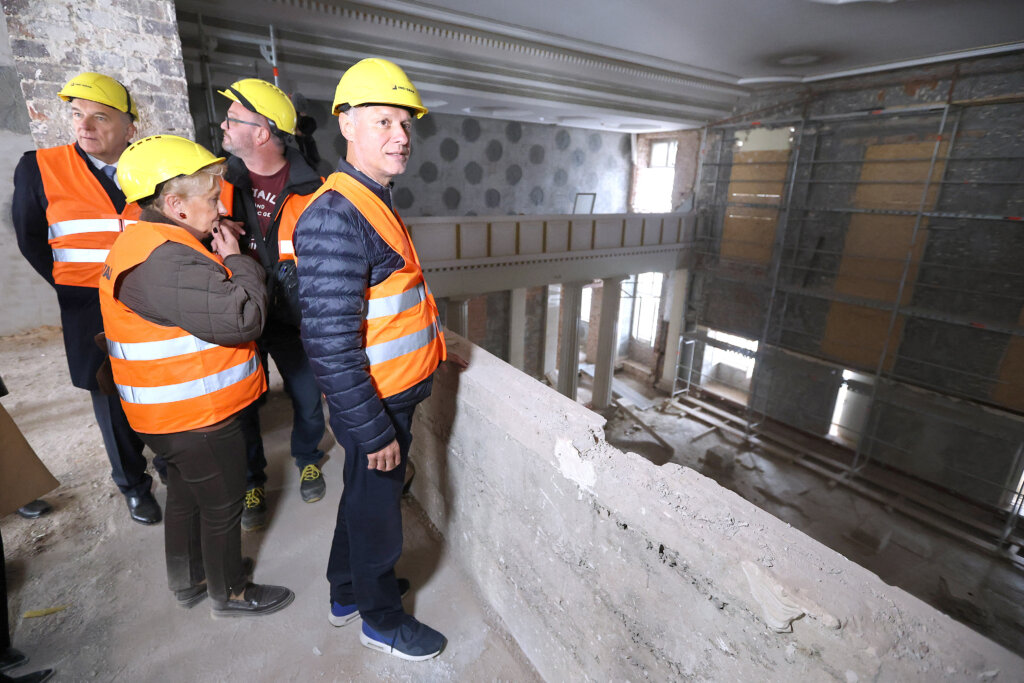 Zagreb: Gordan Jandroković Obišao Zgradu Hrvatskog Sabora Koja Se Obnavlja