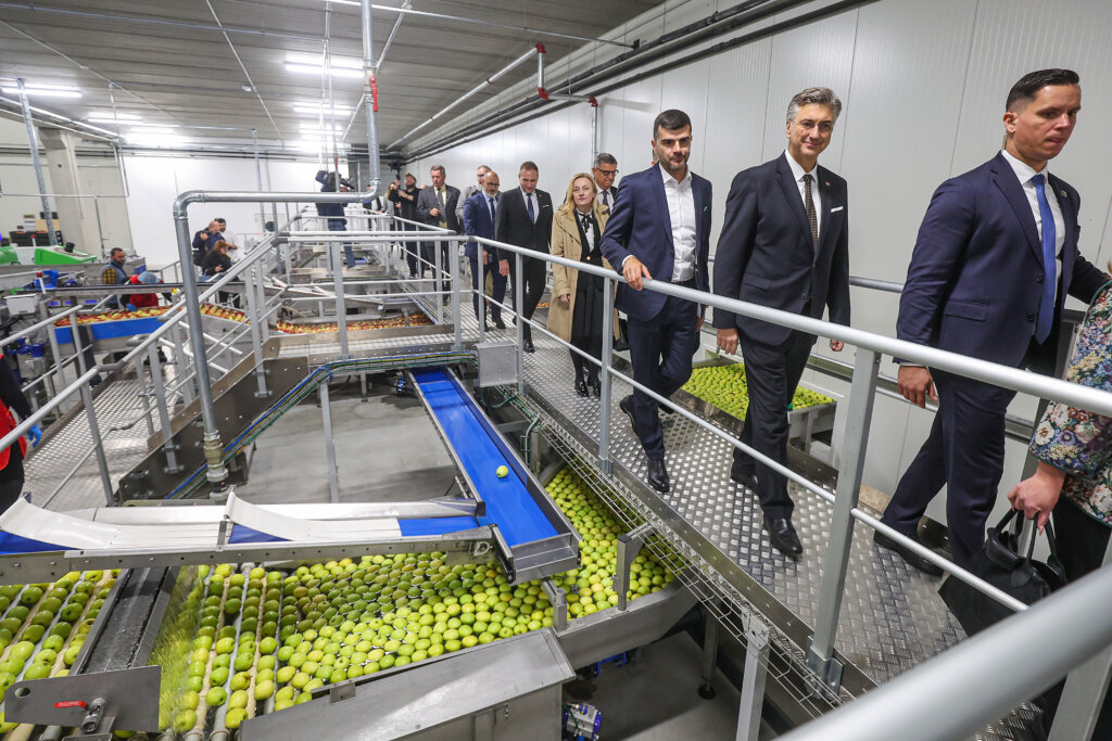 Plenković u Križu otvorio Logističko-distributivni centar vrijedan 26 milijuna eura