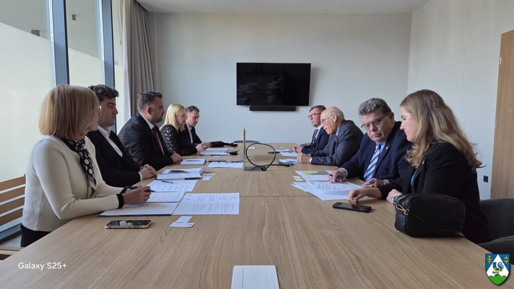 Whatsapp Image 2025 10 18 At 07.30.42 1024x577 Equal