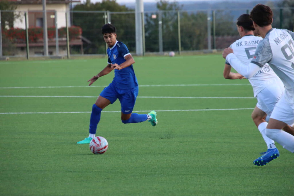 Att.lcpq6ezeyj1eutzdu0knb L6cw0b 9ptxqqqet Vllm