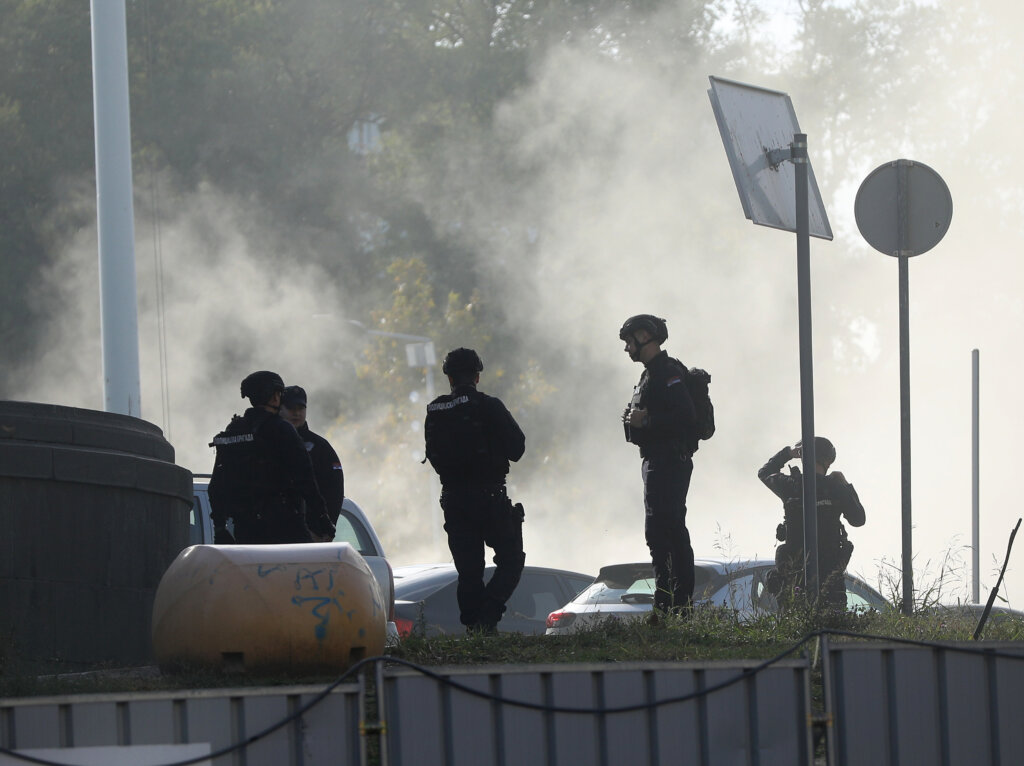 Beograd: Uhićen muškarac koji je pucao ispred Narodne skupštine