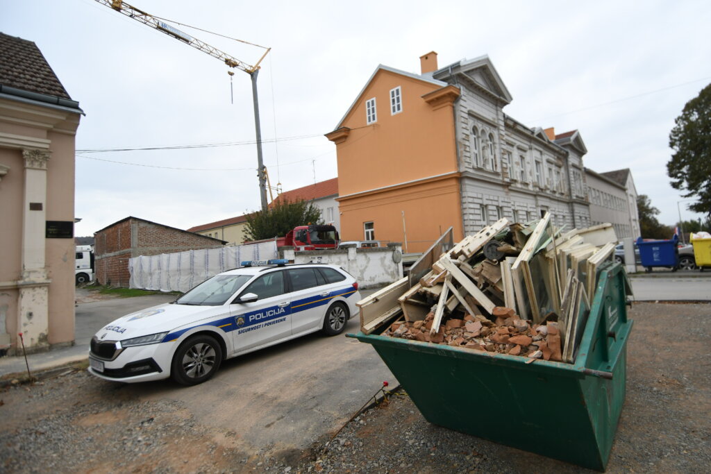 VELIKA TRAGEDIJA U nesreći na gradilištu u Bjelovaru poginula dva radnika