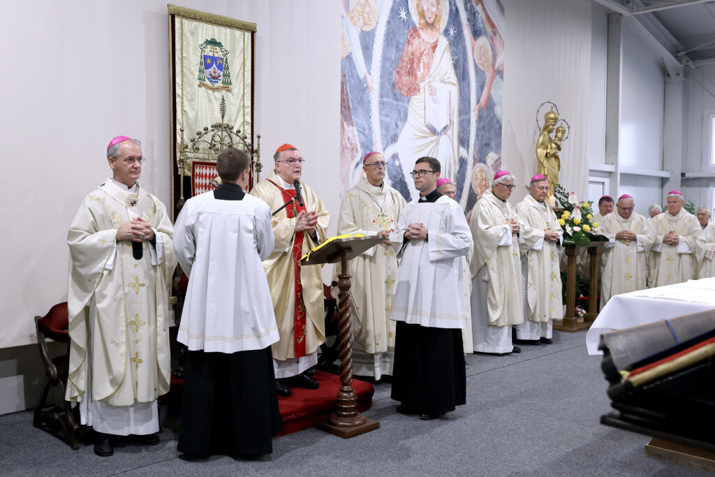 Bozanić proslavo 50. obljetnicu svećeničkog ređenja u Zagrebu