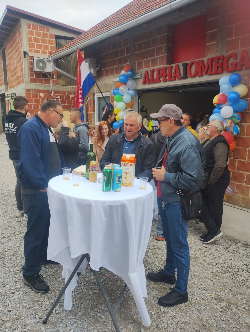 Cb6c8176 854e 42c2 B127 B96569946e4f