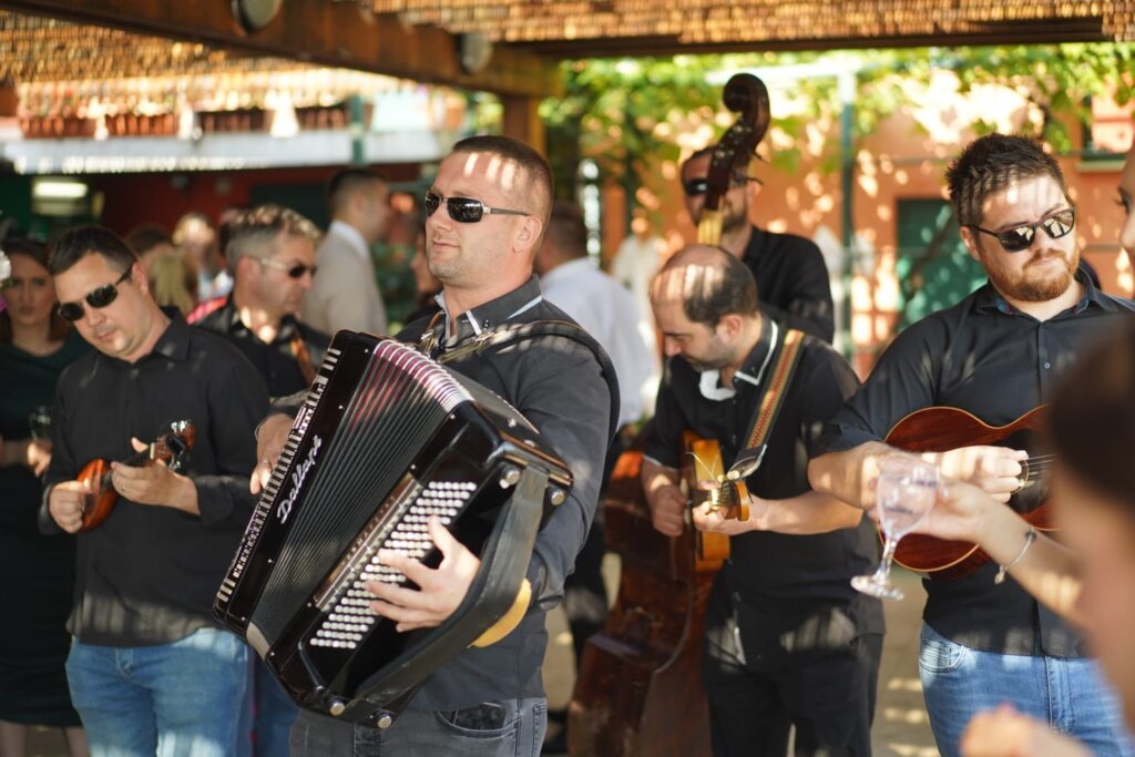 Tamburaši, točeno pivo i hrana ove subote u centru Križevaca