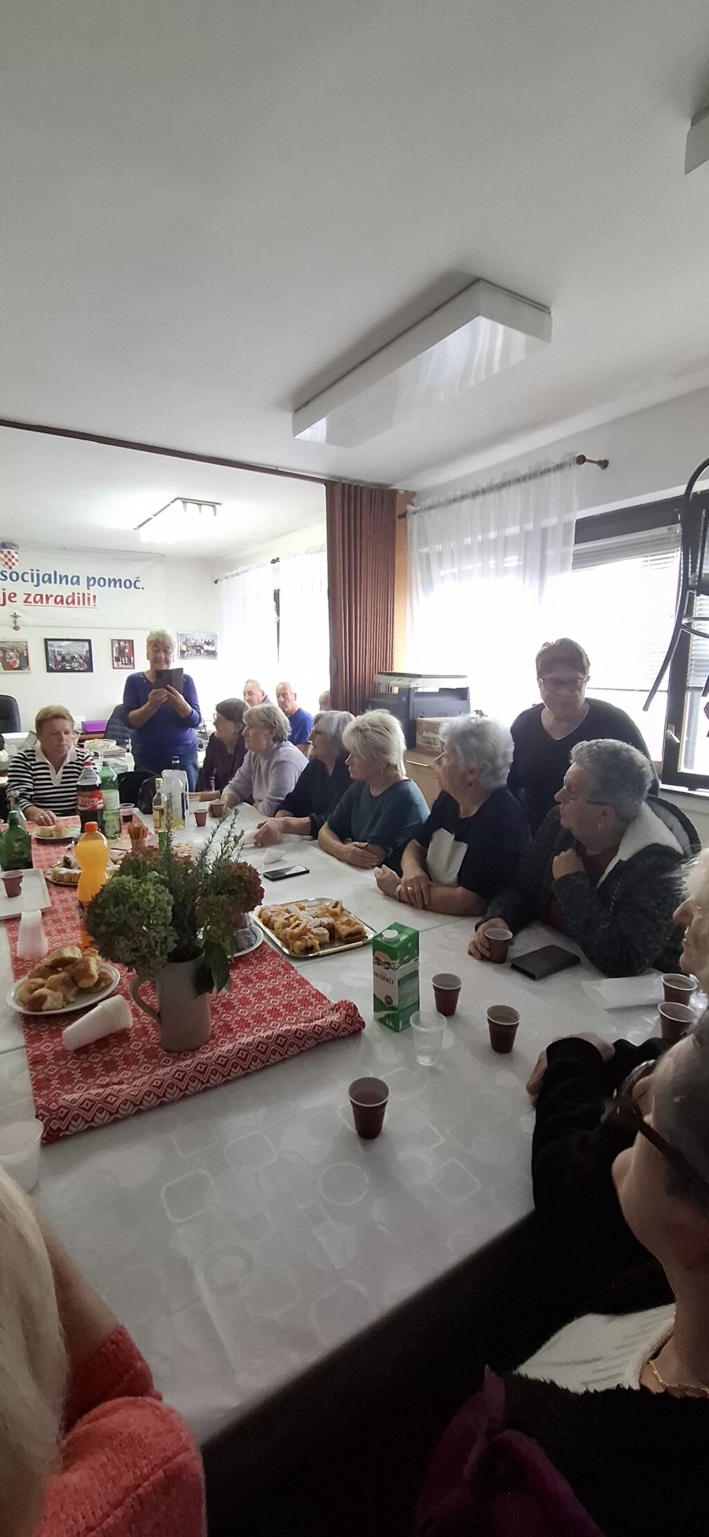 D2a2e9a3 7e5f 4575 A92c F13032758d9d