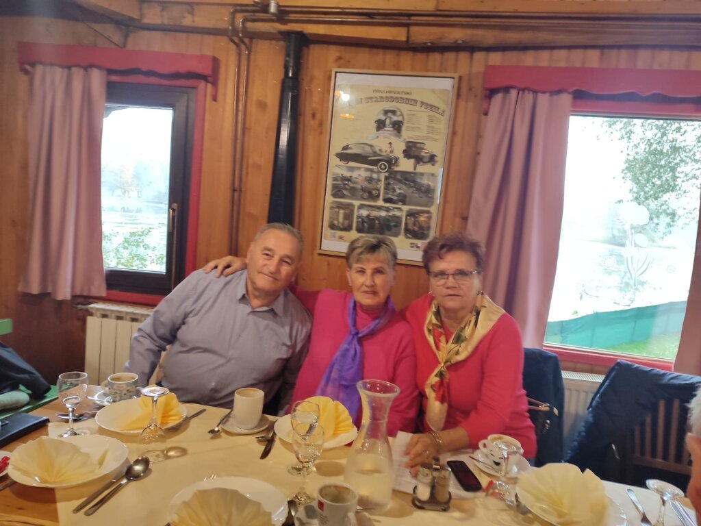 D64179f5 9400 426a 81a8 88be7cf3c675