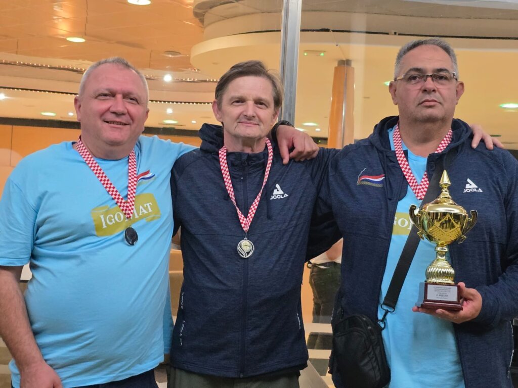 Ff6e5355 090a 44d2 9b8c E751891ac7c0