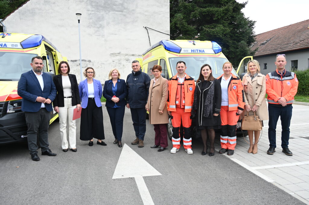 [FOTO] Zavod za hitnu medicinu Koprivničko-križevačke županije dobio nova vozila i vrijednu medicinsku opremu