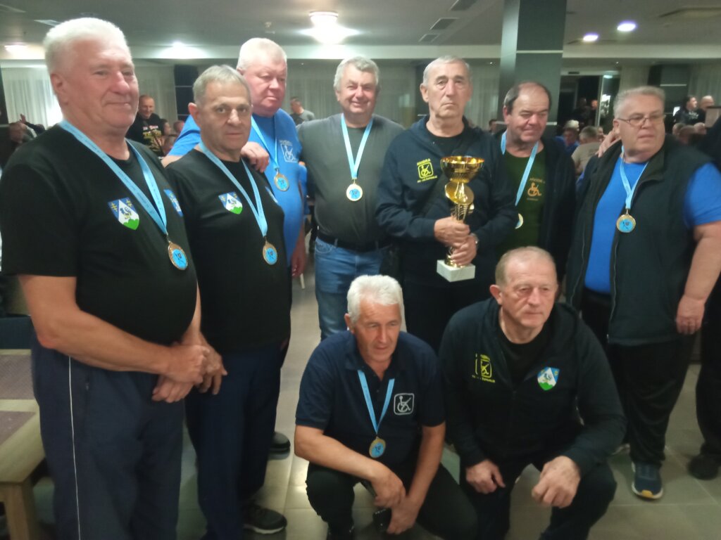 Članovi udruge HVIDR-a Križevci sudjelovali na 29. SŠNIDOR-u u Malom Lošinju