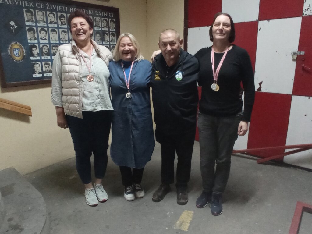 Članovi udruge HVIDR-a Križevci održali sportsko – rekreacijsko druženje sa članovima obitelji