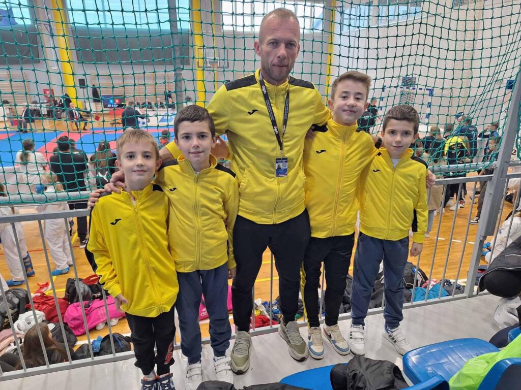 KARATE Četiri medalje za mlade križevačke karatiste