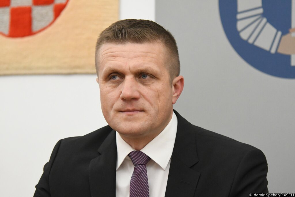 Tomislav Katanović treba osobu za protokol i odnose s javnošću, raspisan je javni natječaj