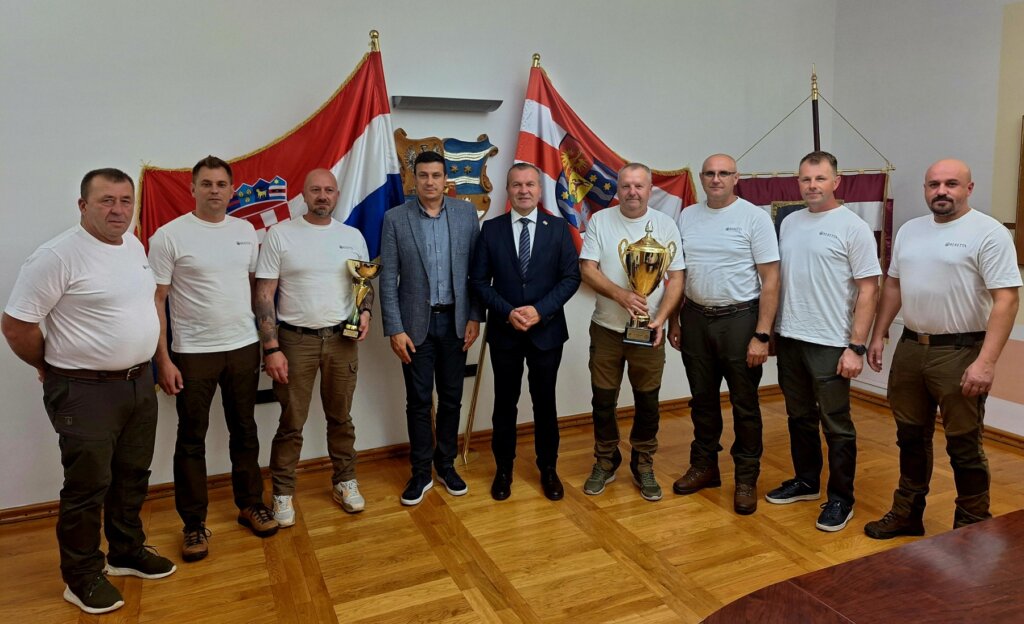 Lovci Varaždinske županije ponovili prošlogodišnji uspjeh – na 30. prvenstvu Hrvatske u lovnom streljaštvu osvojili ekipno drugo mjesto