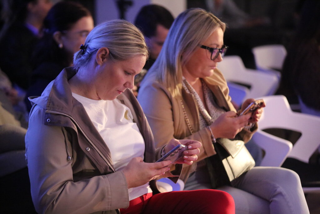 Modna Revija 2025 01