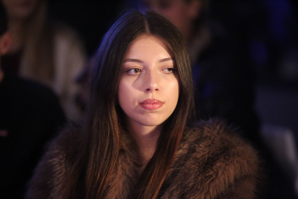 Modna Revija 2025 07