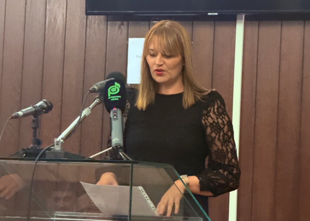 Vijećnica Sanela Novak zatražila parkirna mjesta kod COOR-a i stupiće na nogostupu prema dječjem vrtiću